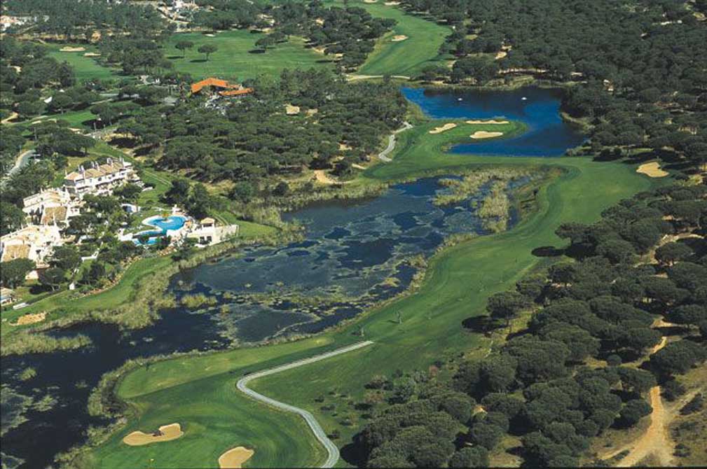 https://golftravelpeople.com/wp-content/uploads/2019/04/San-Lorenzo-Golf-Club-28.jpg