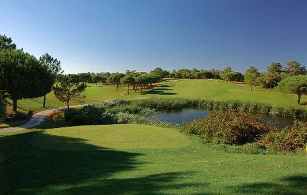 https://golftravelpeople.com/wp-content/uploads/2019/04/San-Lorenzo-Golf-Club-5-1024x651.jpg