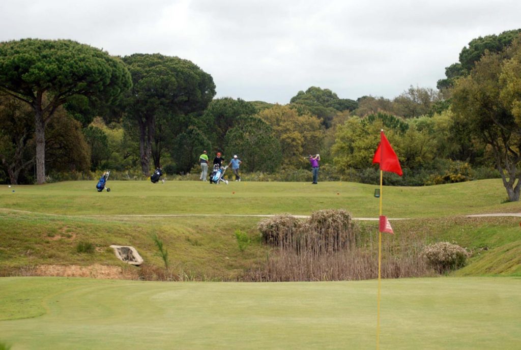 https://golftravelpeople.com/wp-content/uploads/2019/04/Sancti-Petri-Hills-Golf-Club-71-1024x688.jpg