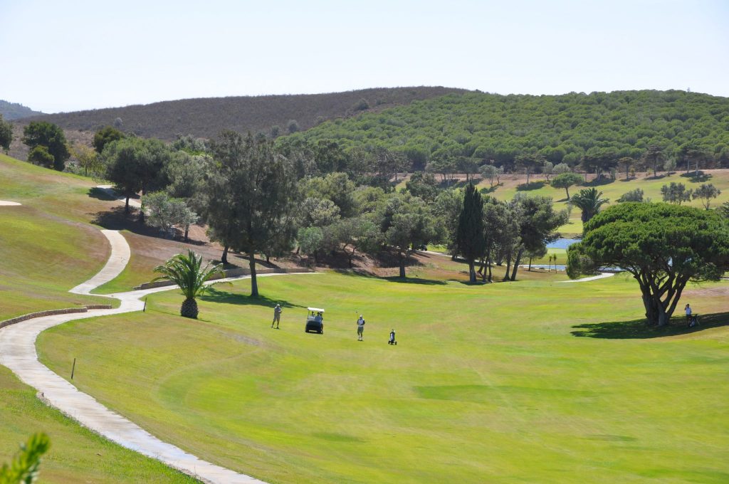https://golftravelpeople.com/wp-content/uploads/2019/04/Santo-Antonio-Golf-Club-Algarve-Portugal-17-1024x680.jpg