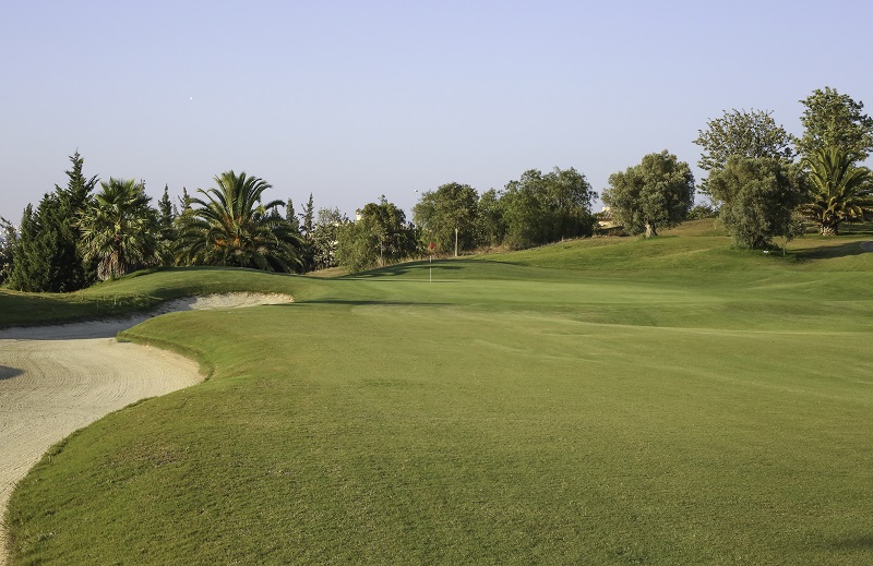 https://golftravelpeople.com/wp-content/uploads/2019/04/Sherry-Golf-Jerez-New-2.jpg