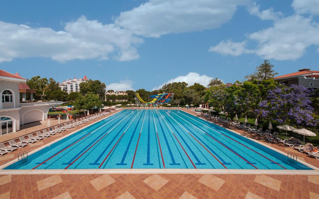 https://golftravelpeople.com/wp-content/uploads/2019/04/Sirene-Belek-Hotel-Swimming-Pools-and-Leisure-Facilities-1-1024x640.jpg