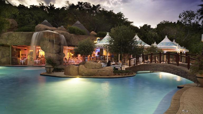 https://golftravelpeople.com/wp-content/uploads/2019/04/Sun-City-South-Africa-Cascades-Hotel-8.jpg