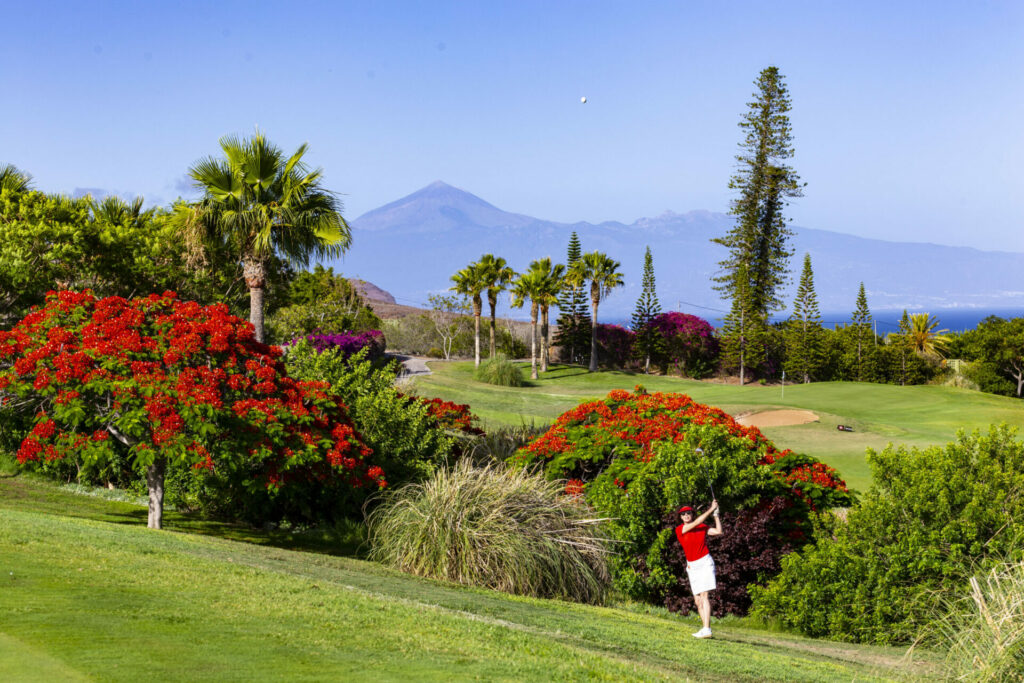 https://golftravelpeople.com/wp-content/uploads/2019/04/Tecina-Golf-Club-la-Gomera-Canary-Islands-Spain-2-1-1024x683.jpg