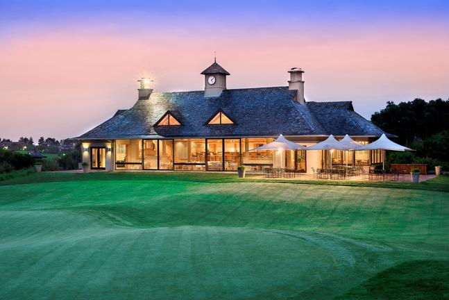 https://golftravelpeople.com/wp-content/uploads/2019/04/The-Links-at-Fancourt-Golf-Club-6.jpg