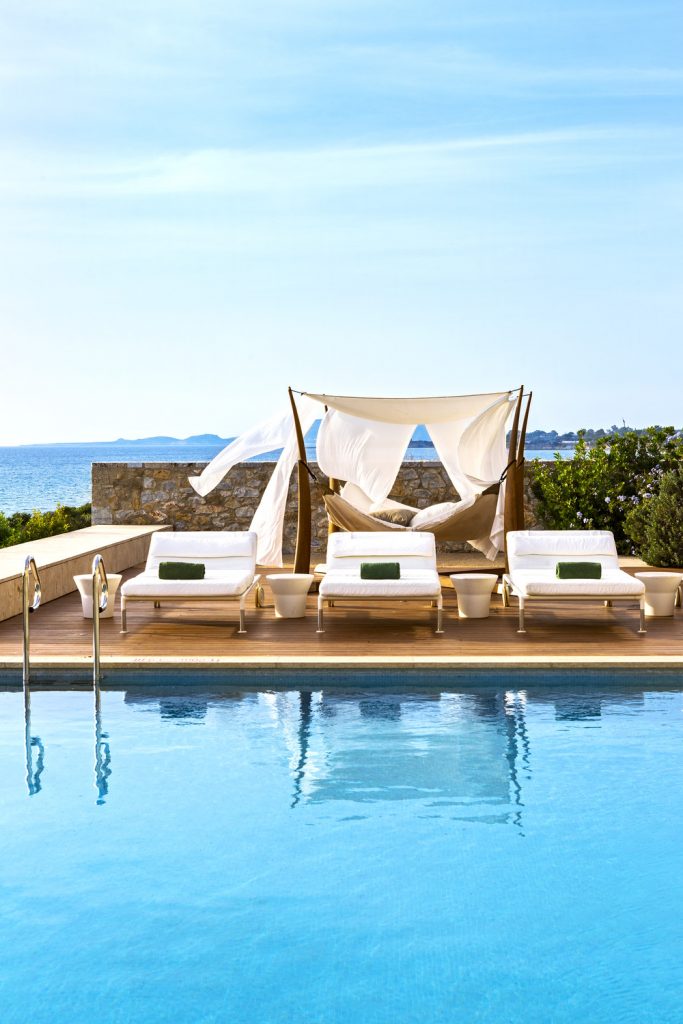 https://golftravelpeople.com/wp-content/uploads/2019/04/The-Romanos-Luxury-Collection-Resort-at-Costa-Navarino-Koroni-Royal-Villa-Pool-2-683x1024.jpg