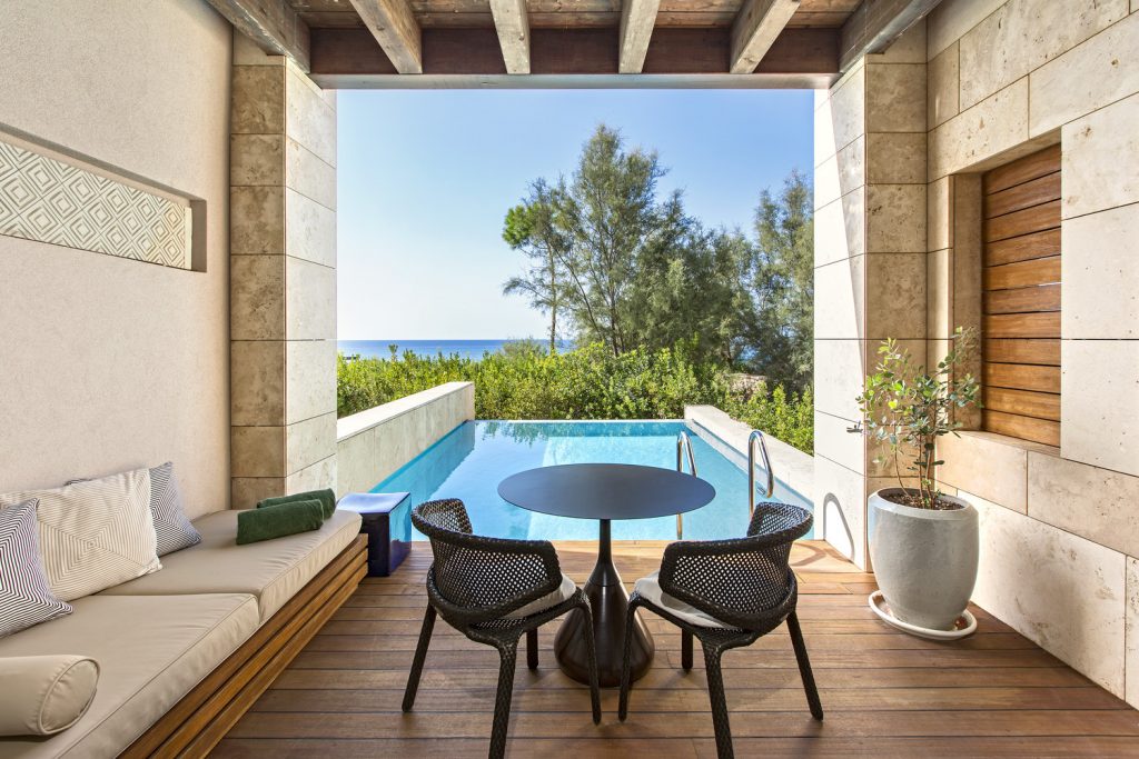 https://golftravelpeople.com/wp-content/uploads/2019/04/The-Romanos-Luxury-Collection-Resort-at-Costa-Navarino-Premium-Infinity-Room-Terrace-1024x683.jpg