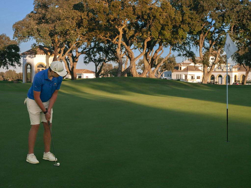 https://golftravelpeople.com/wp-content/uploads/2019/04/The-San-Roque-Club-Cadiz-Spain-13.jpg