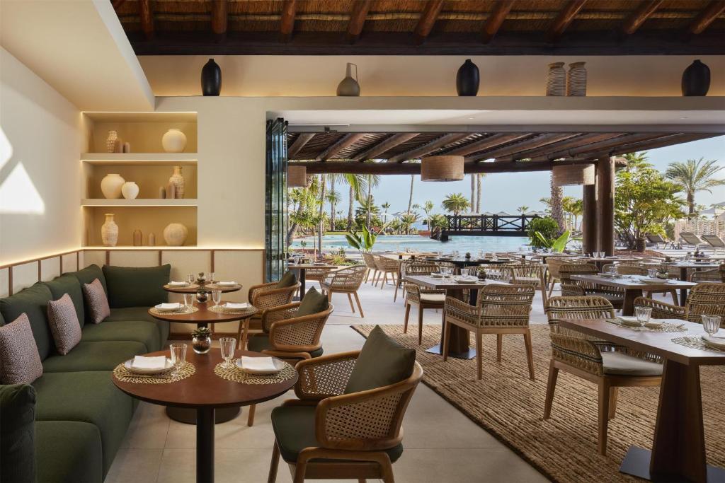 Tivoli la Caleta Hotel, Tenerife 5*