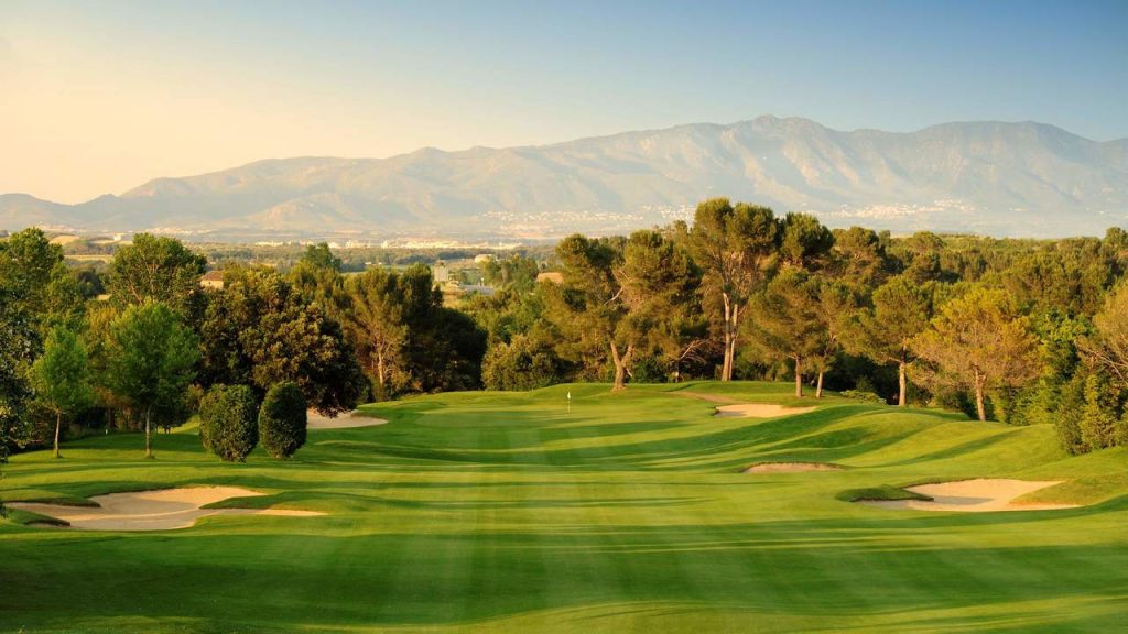 https://golftravelpeople.com/wp-content/uploads/2019/04/Torremirona-Golf-Club-Girona-Costa-Brava-1-1024x576.jpg