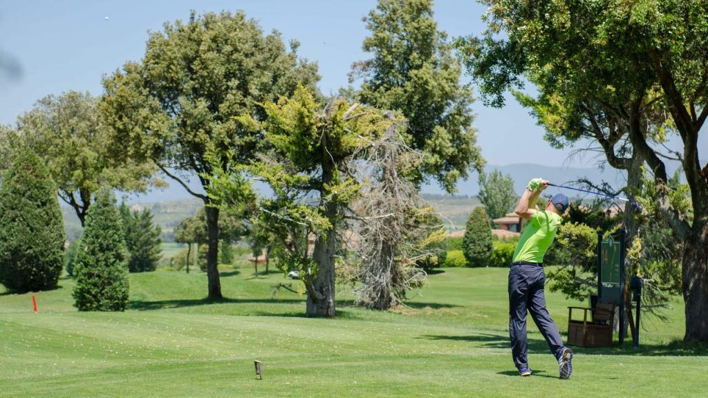 https://golftravelpeople.com/wp-content/uploads/2019/04/Torremirona-Golf-Club-Girona-Costa-Brava-7-1024x576.jpg
