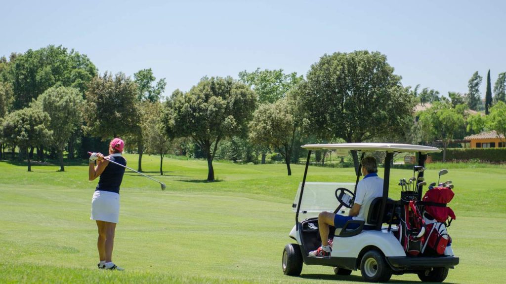 https://golftravelpeople.com/wp-content/uploads/2019/04/Torremirona-Golf-Club-Girona-Costa-Brava-8-1024x576.jpg