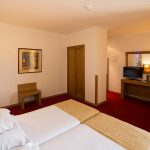 https://golftravelpeople.com/wp-content/uploads/2019/04/Vila-Gale-Hotel-Estoril-Bedrooms-3-150x150.jpg