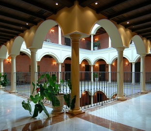 https://golftravelpeople.com/wp-content/uploads/2019/04/Vincci-la-Rabida-Hotel-Seville-3.jpg