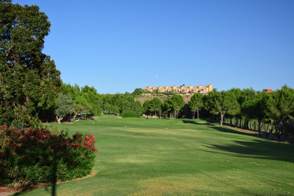https://golftravelpeople.com/wp-content/uploads/2019/06/Altorreal-Golf-Club-Murcia-New-13-1024x682.jpg