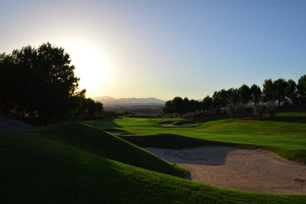 https://golftravelpeople.com/wp-content/uploads/2019/06/Altorreal-Golf-Club-Murcia-New-3-1024x682.jpg