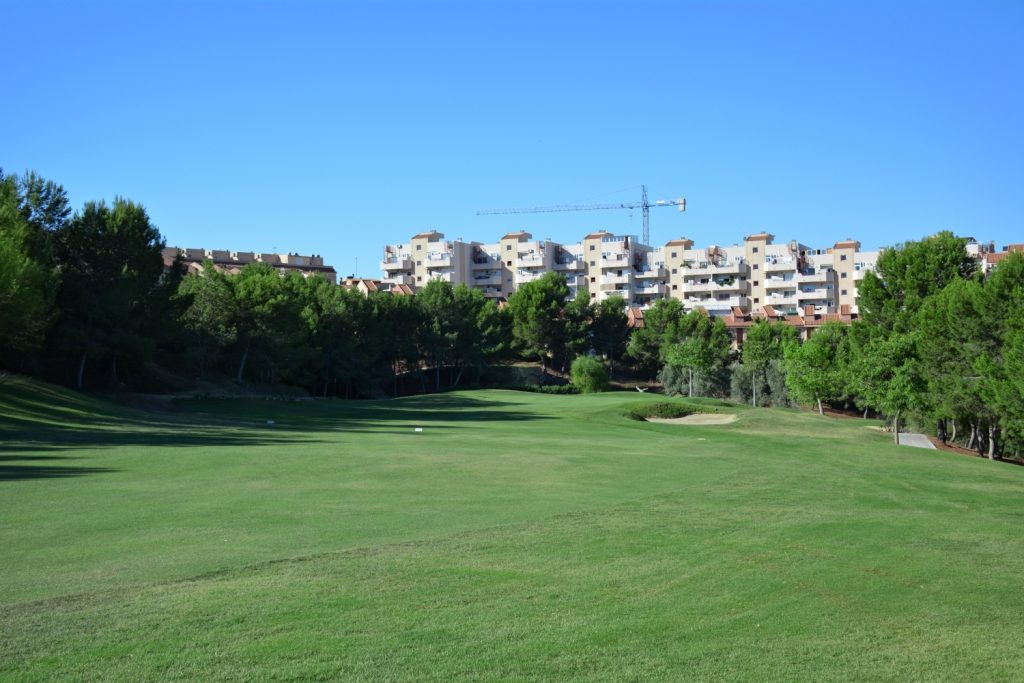 https://golftravelpeople.com/wp-content/uploads/2019/06/Altorreal-Golf-Club-Murcia-New-5-1024x683.jpg