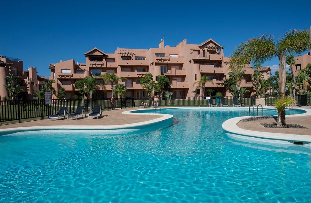 https://golftravelpeople.com/wp-content/uploads/2019/06/Caleia-Mar-Menor-Golf-Spa-Resort-Apartments-21-1024x668.jpg