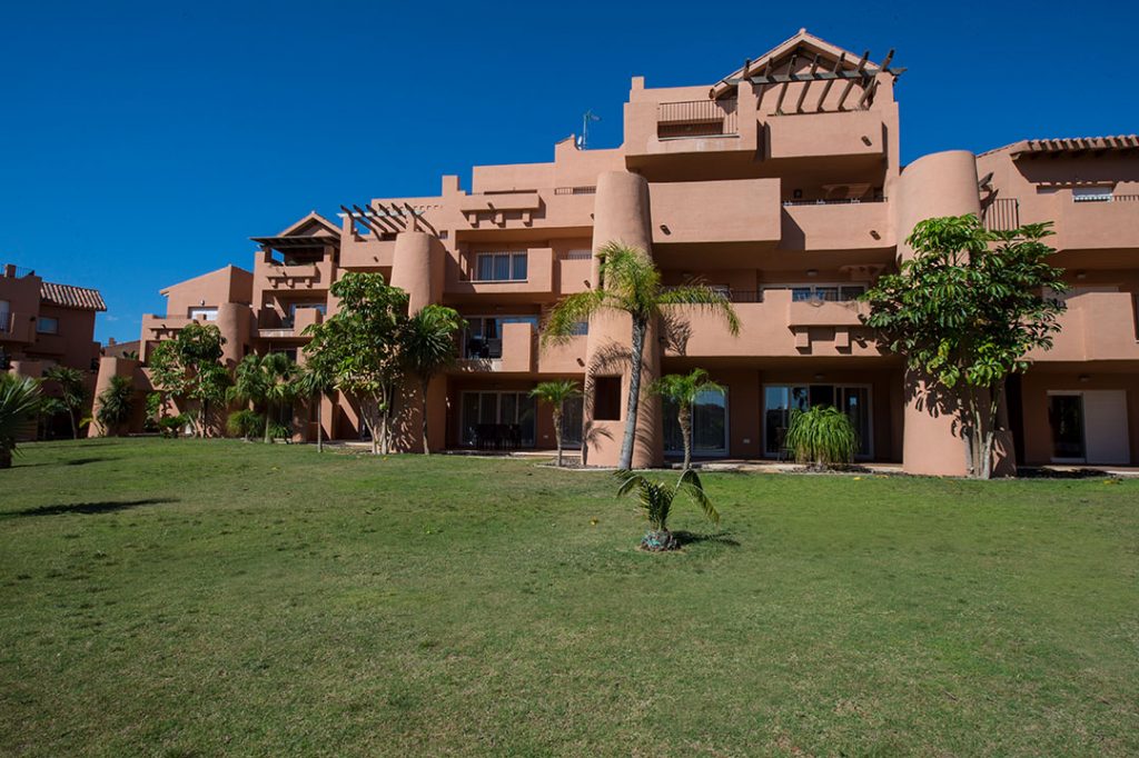 https://golftravelpeople.com/wp-content/uploads/2019/06/Caleia-Mar-Menor-Golf-Spa-Resort-Apartments-26-1024x682.jpg