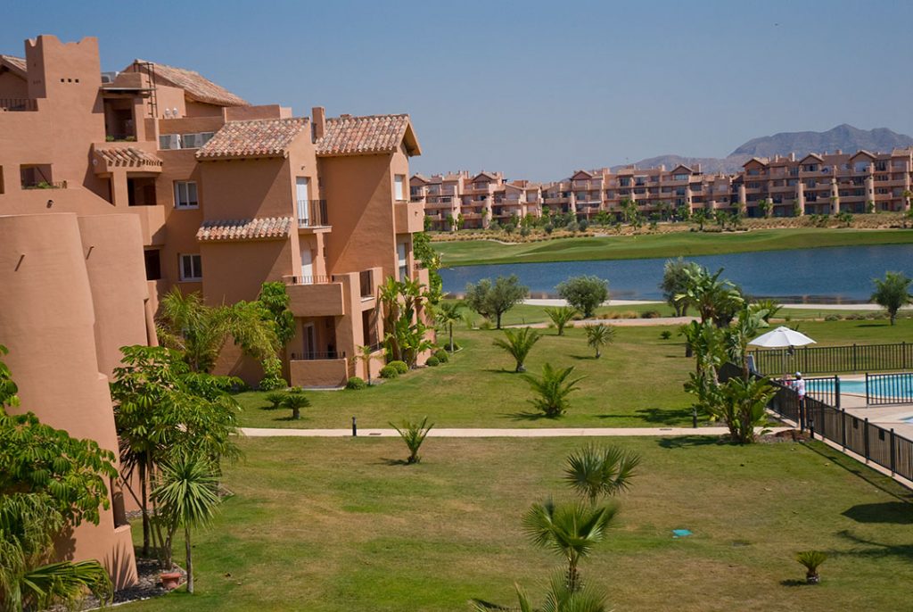 https://golftravelpeople.com/wp-content/uploads/2019/06/Caleia-Mar-Menor-Golf-Spa-Resort-Apartments-33-1024x686.jpg