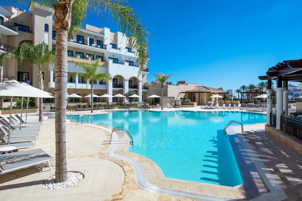 Doubletree by Hilton La Torre Golf Resort & Spa 5*
