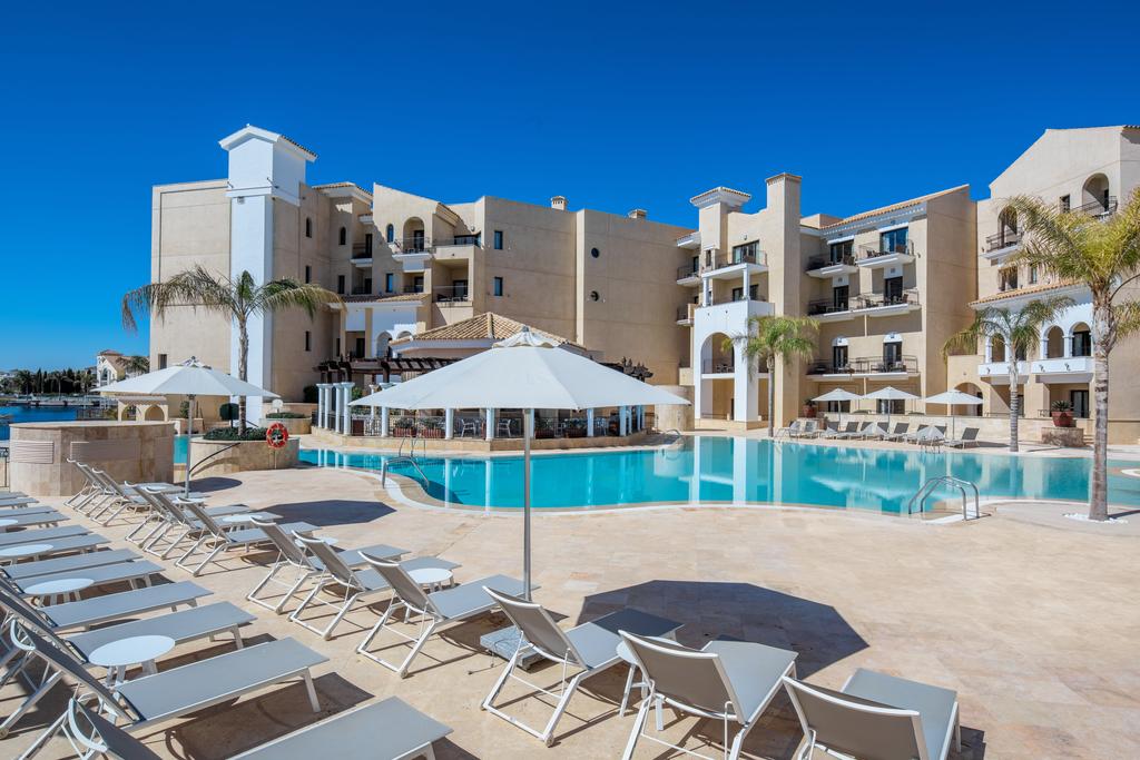 Doubletree by Hilton La Torre Golf Resort & Spa 5*