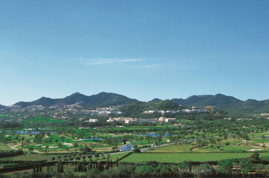 https://golftravelpeople.com/wp-content/uploads/2019/06/La-Manga-Club-Hotel-Principe-Felipe-5.jpg
