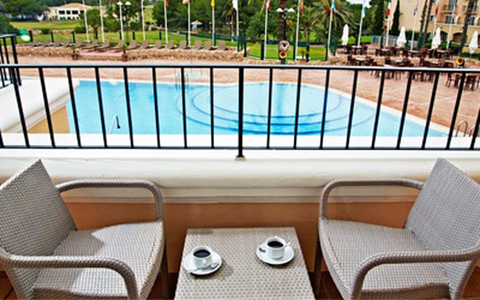 https://golftravelpeople.com/wp-content/uploads/2019/06/La-Manga-Club-Hotel-Principe-Felipe-Bedrooms-1.jpg