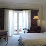 https://golftravelpeople.com/wp-content/uploads/2019/06/La-Manga-Club-Hotel-Principe-Felipe-Bedrooms-9-150x150.jpg
