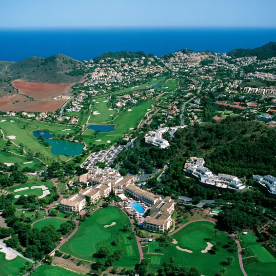 https://golftravelpeople.com/wp-content/uploads/2019/06/La-Manga-Club-Resort-Murcia-Spain-7.webp