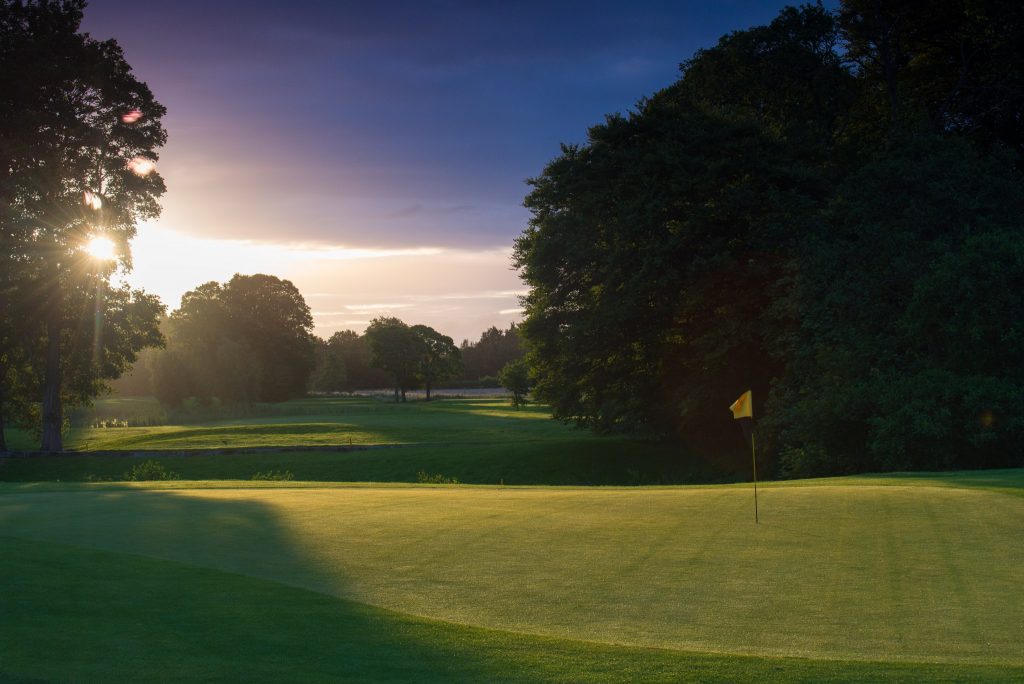 https://golftravelpeople.com/wp-content/uploads/2019/07/Galgorm-Castle-Golf-Club-Northern-Ireland-10-1024x684.jpg