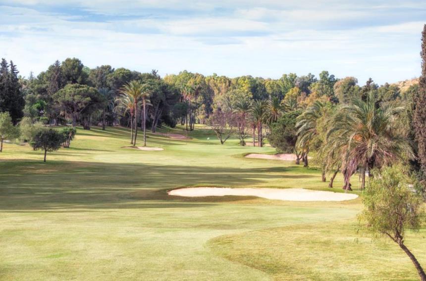 https://golftravelpeople.com/wp-content/uploads/2019/11/El-Paraiso-Golf-Club-Estepona21.jpg