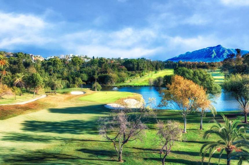 https://golftravelpeople.com/wp-content/uploads/2019/11/El-Paraiso-Golf-Club-Estepona24.jpg