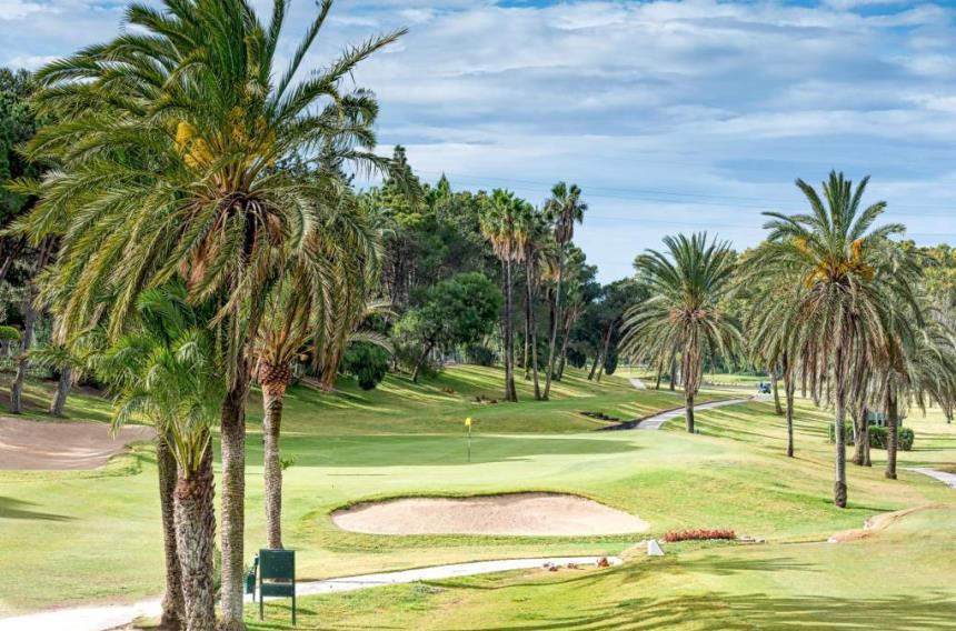 https://golftravelpeople.com/wp-content/uploads/2019/11/El-Paraiso-Golf-Club-Estepona28.jpg