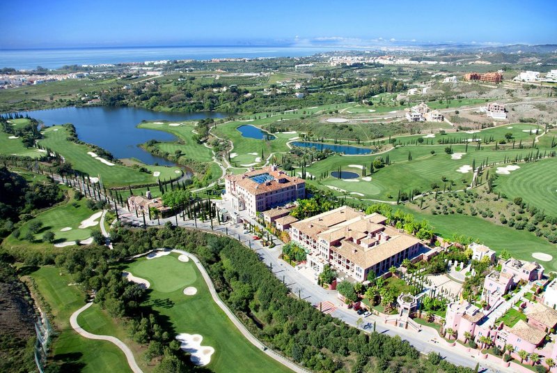 https://golftravelpeople.com/wp-content/uploads/2019/11/Flamingos-Golf-at-Villa-Padierna-Golf-Club-8.jpg