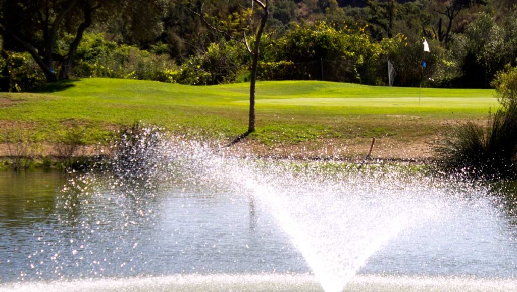 https://golftravelpeople.com/wp-content/uploads/2019/11/Los-Arqueros-Golf-Club-Malaga-21-1024x579.jpg