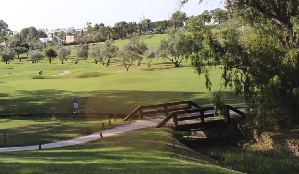 https://golftravelpeople.com/wp-content/uploads/2019/11/Los-Naranjos-Golf-Club-Marbella-10-1024x597.jpg