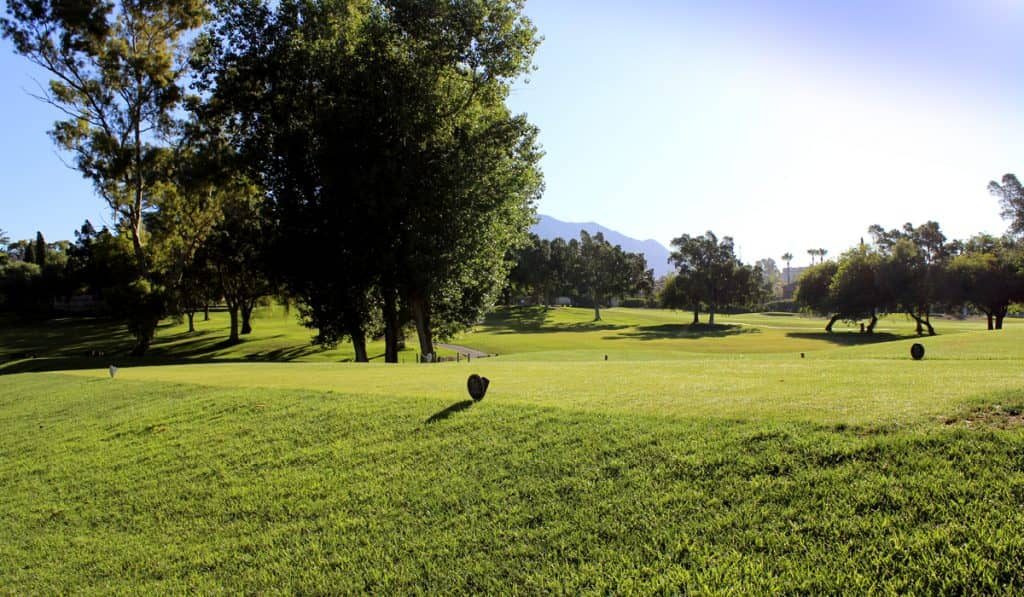 https://golftravelpeople.com/wp-content/uploads/2019/11/Los-Naranjos-Golf-Club-Marbella-8-1024x597.jpg