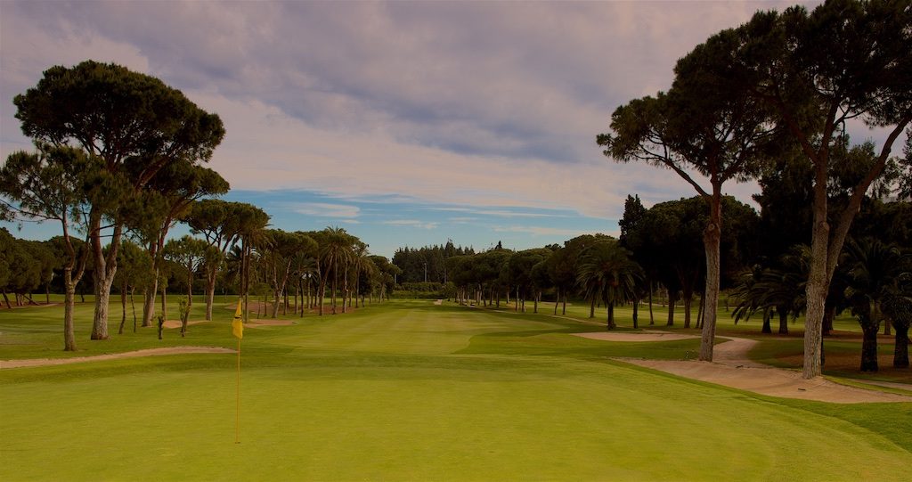 https://golftravelpeople.com/wp-content/uploads/2019/11/Rio-Real-Golf-Club-Marbella-24-1024x541.jpg