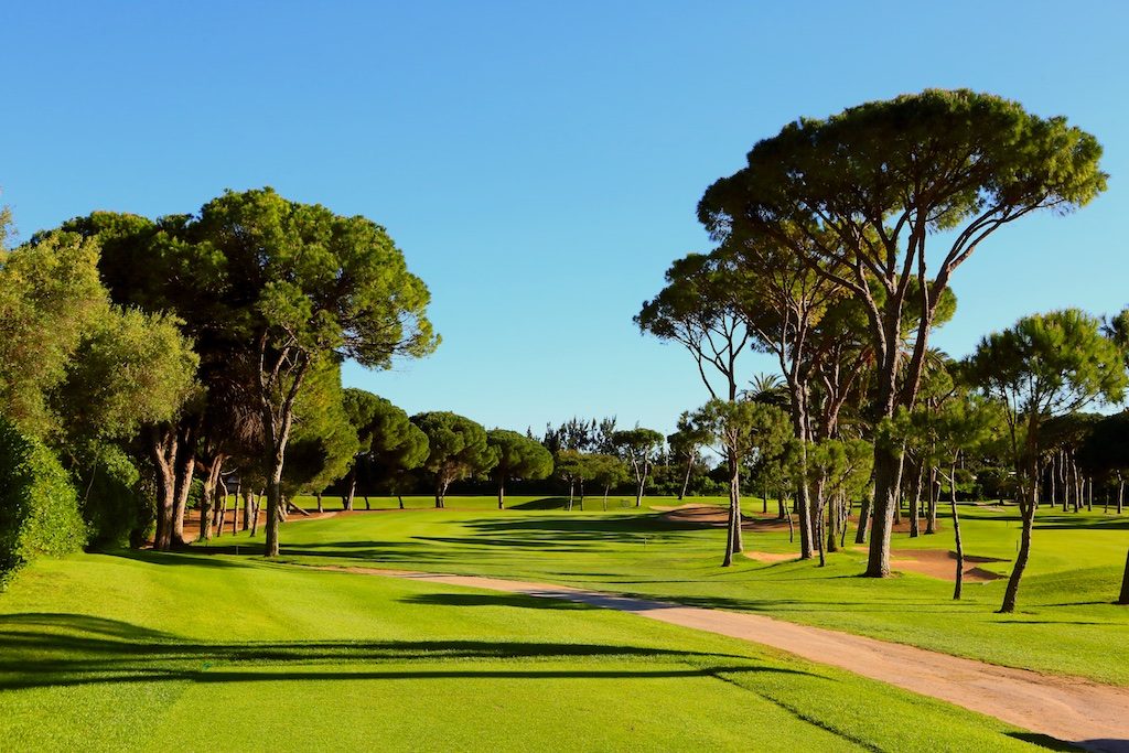 https://golftravelpeople.com/wp-content/uploads/2019/11/Rio-Real-Golf-Club-Marbella-7-1024x683.jpg