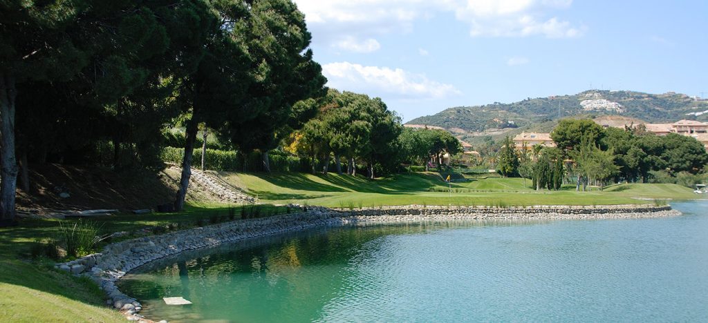 https://golftravelpeople.com/wp-content/uploads/2019/11/Rio-Real-Golf-Club-Marbella-72-1024x468.jpg