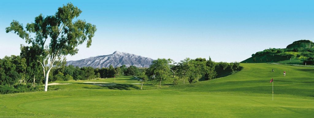 https://golftravelpeople.com/wp-content/uploads/2019/12/Atalaya-Golf-and-Country-Club-2-1024x385.jpg