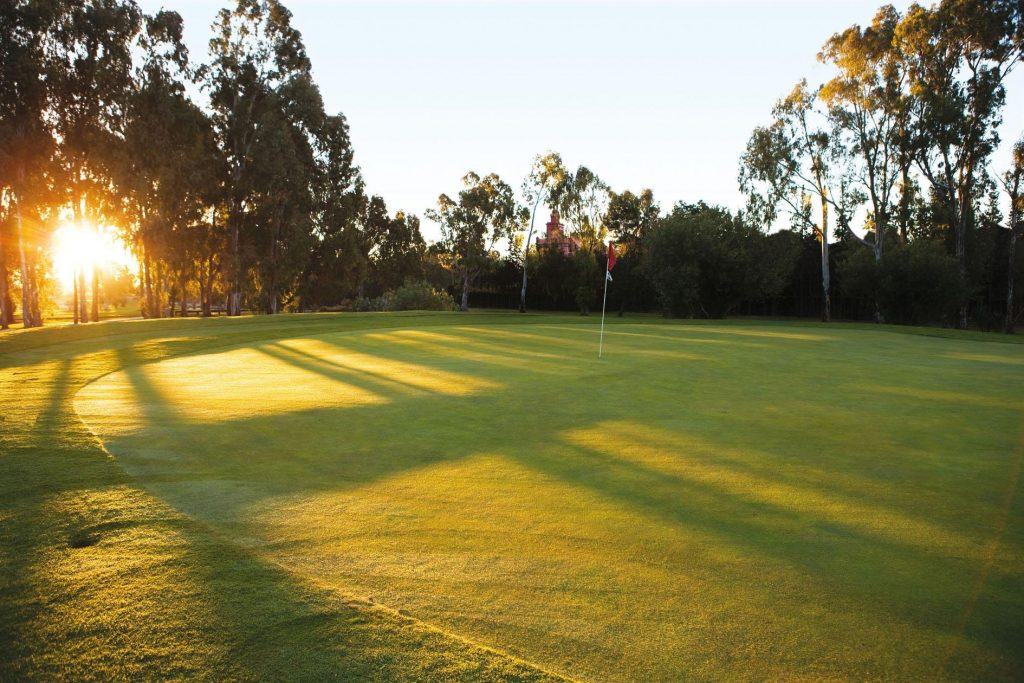 https://golftravelpeople.com/wp-content/uploads/2019/12/Atalaya-Golf-and-Country-Club-8-1024x683.jpg