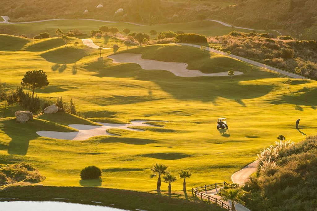 https://golftravelpeople.com/wp-content/uploads/2019/12/Calanova-Golf-Club-Mijas-Costa-del-Sol-19-1024x683.jpg