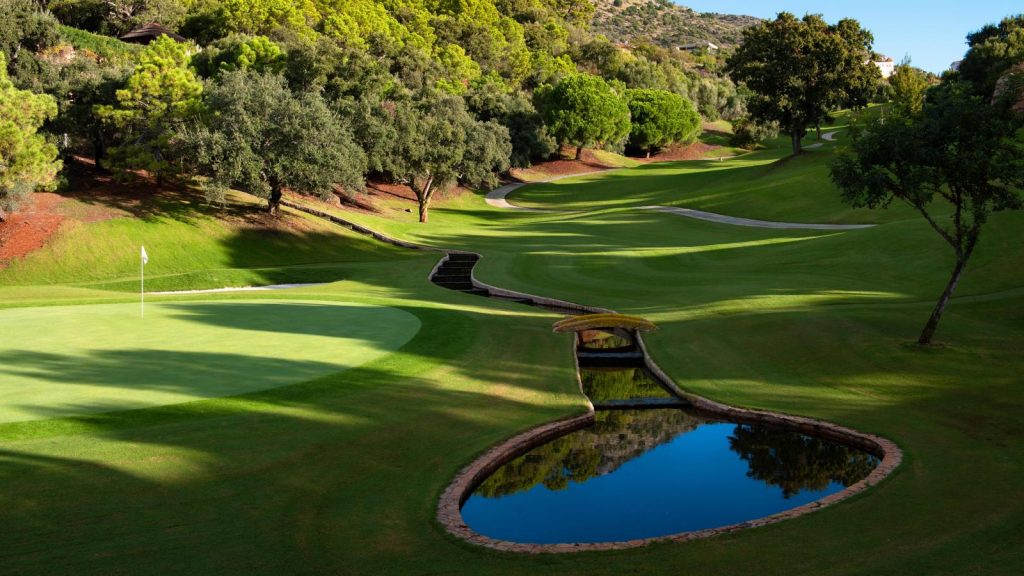 https://golftravelpeople.com/wp-content/uploads/2019/12/Marbella-Club-Golf-Resort-7-1024x576.jpg