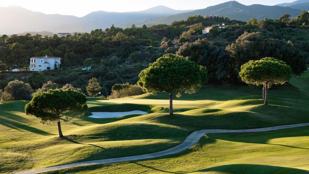 https://golftravelpeople.com/wp-content/uploads/2019/12/Marbella-Club-Golf-Resort-9-1024x576.jpg