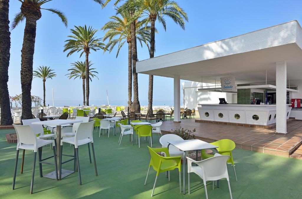 https://golftravelpeople.com/wp-content/uploads/2019/12/Sol-Marbella-Estepona-Atalaya-Park-Bars-Restaurants-4-1024x674.jpg