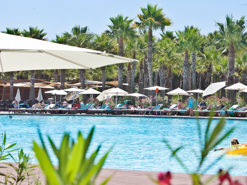 https://golftravelpeople.com/wp-content/uploads/2019/12/Vidamar-Resort-Hotel-Albufeira-Algarve-Swimming-Pools-1.jpg