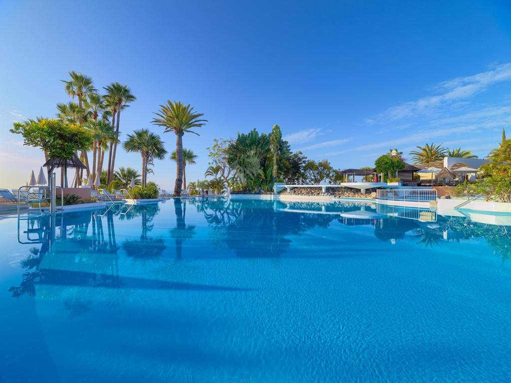 https://golftravelpeople.com/wp-content/uploads/2020/05/Hotel-Jardin-Tecina-la-Gomera-Swimming-Pools-Gym-Leisure-6-1024x768.jpg