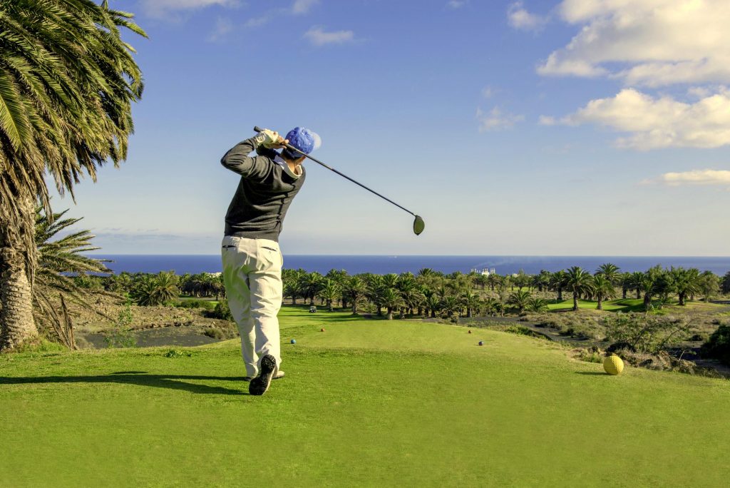 https://golftravelpeople.com/wp-content/uploads/2020/11/Costa-Teguise-Golf-Club-Lanzarote-9-1024x684.jpg
